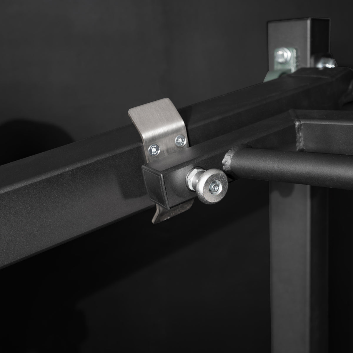 Viking Press - Strongman Shoulder Press Machine